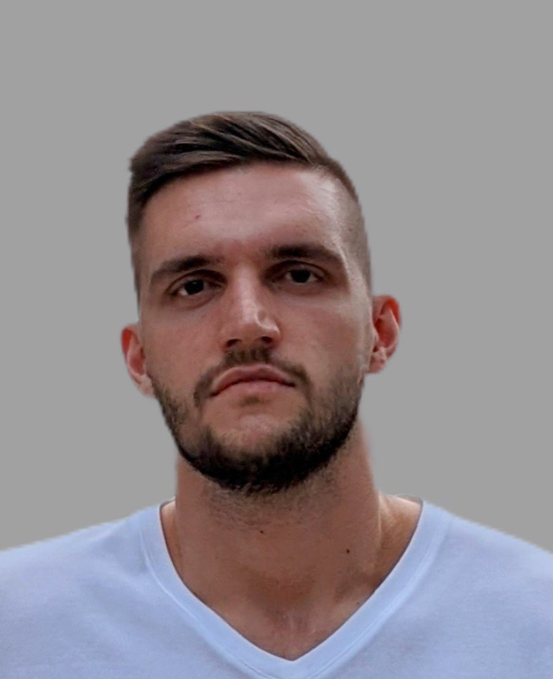 Евгений Романов